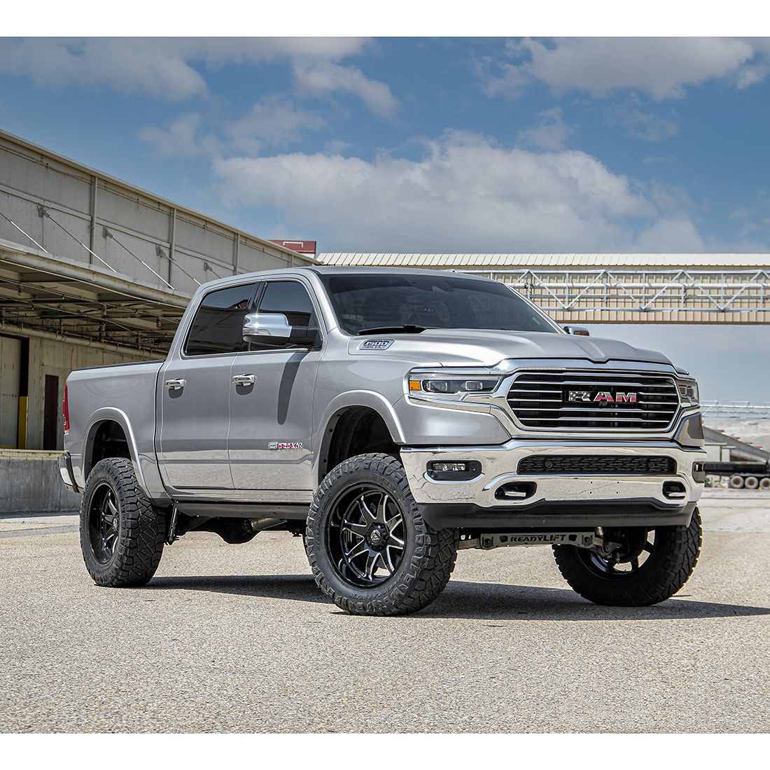 ReadyLIFT 2019-2022 Dodge/Ram 1500 with Air Ride - Lift Kit with Factory 22" Wheels